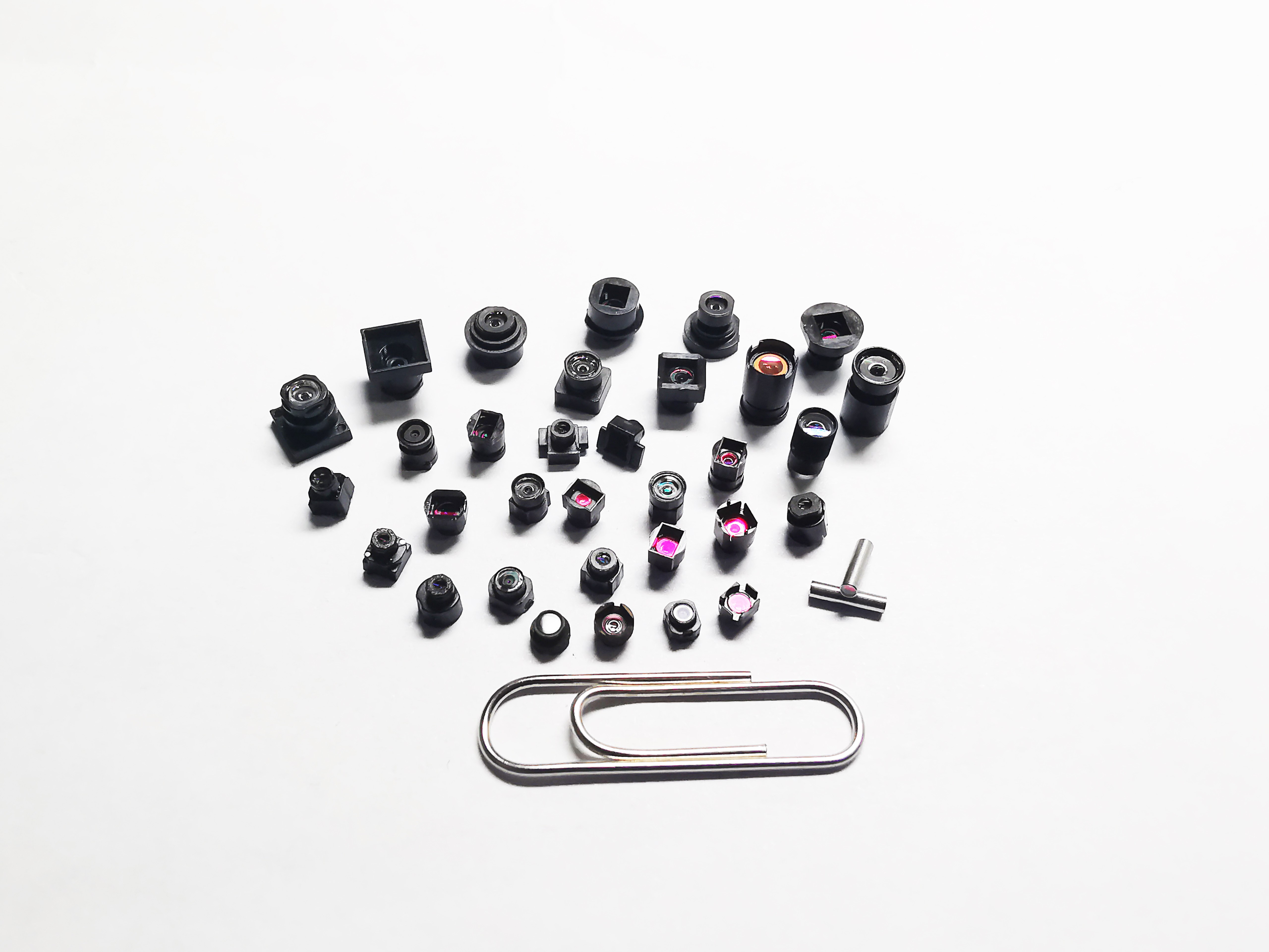 内視鏡レンズ: 医師の「魔法の目」